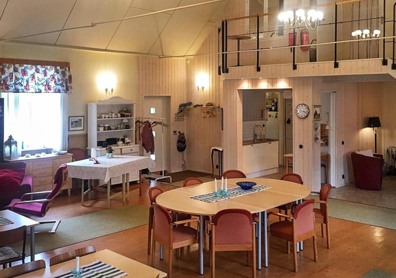 Stor Laegenhet I Elofstorps Missionshus Bed & Breakfast Kristinehamn Exterior photo