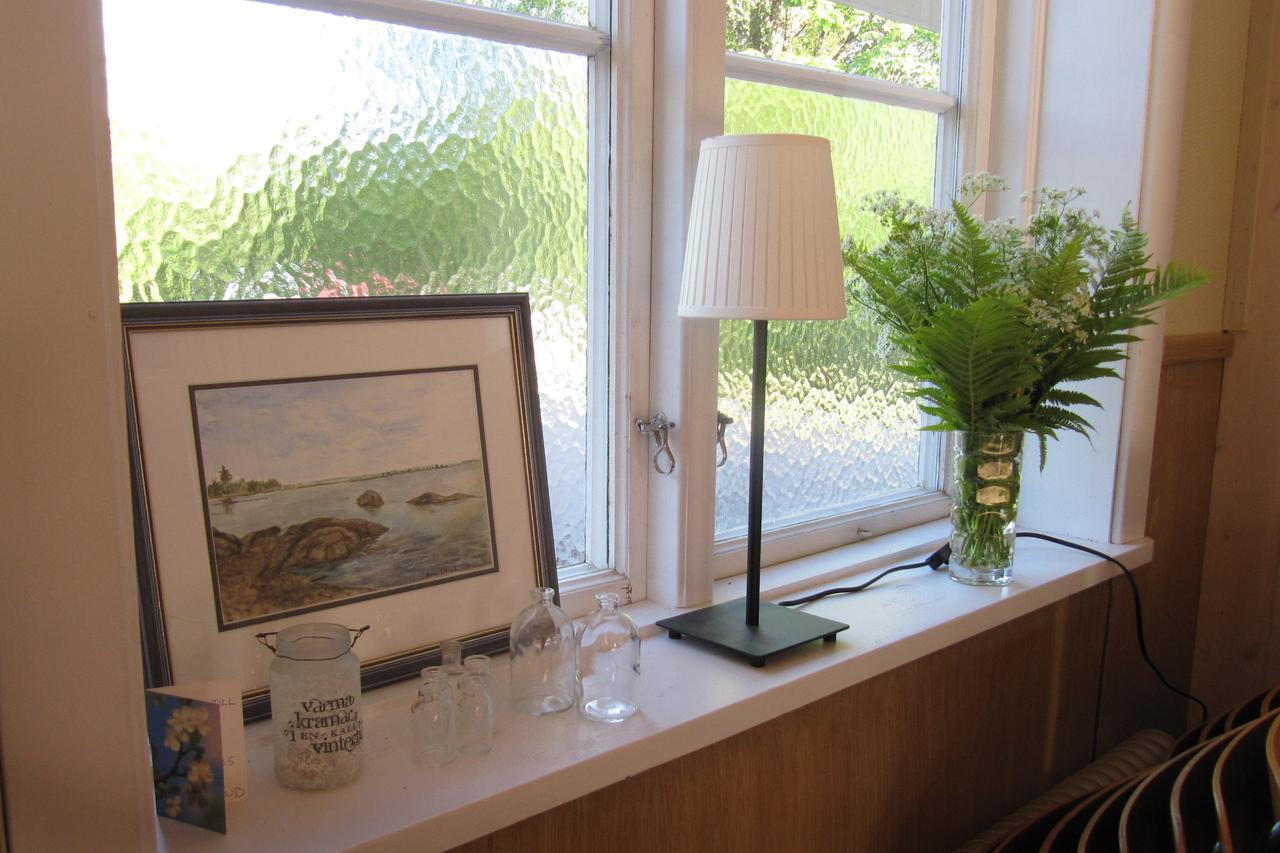 Stor Laegenhet I Elofstorps Missionshus Bed & Breakfast Kristinehamn Exterior photo